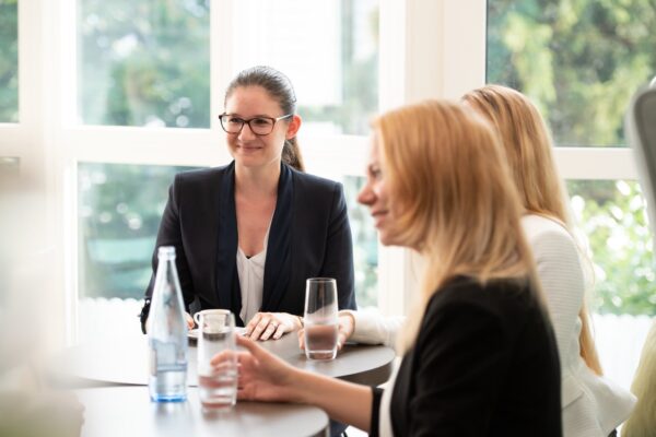 SHL Gruppenarbeit@2x.png